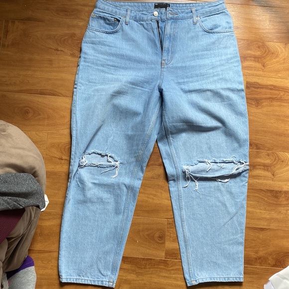 ASOS Design petite blue mom jeans size 32 - Picture 2 of 4